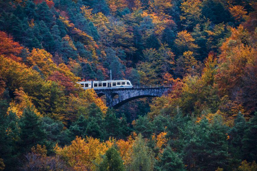 foliage vicino milano centovalli express