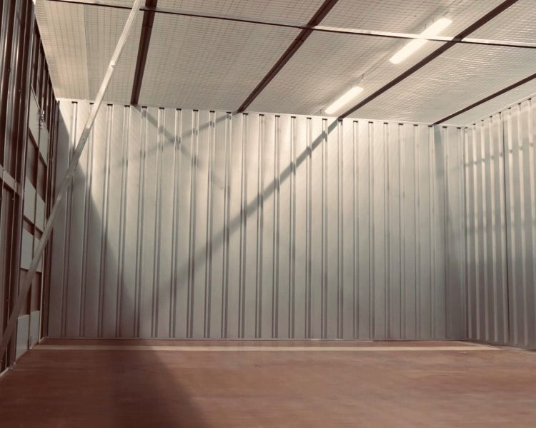 interno del deposito self storage